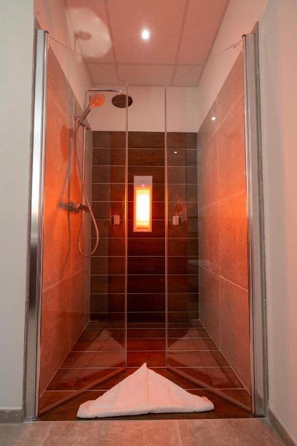 Hotel Meerzeiten Inklusive Externer Schwimmbad- & Saunanutzung Bensersiel Exterior foto